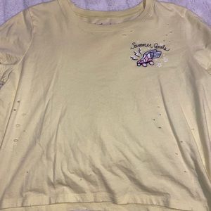 Yellow Hollister shirt:)